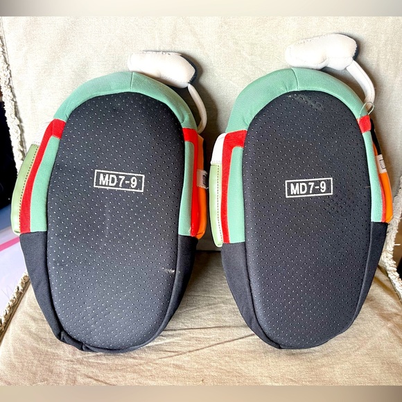 Star Wars Boba Fett Slippers (Size 7-9) Like New! - Picture 9 of 9